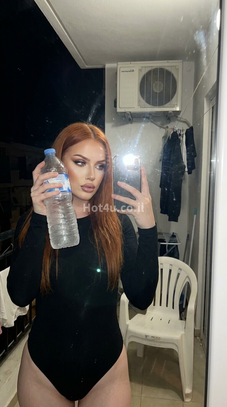 חשפנית בנתניה • כחול לבן • מעיין • 🔒 אמיתית לחלוטין